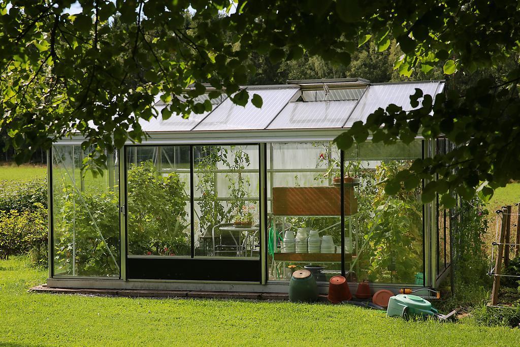 Bed and Breakfast Olsbacka Gard Falun Exterior foto